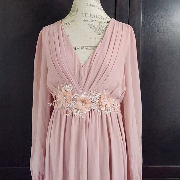 NWOT Fairiesty Formal Mauve/Pink Floor Length Gown With Fabric Flowers SZ XL - Picture 5 of 10